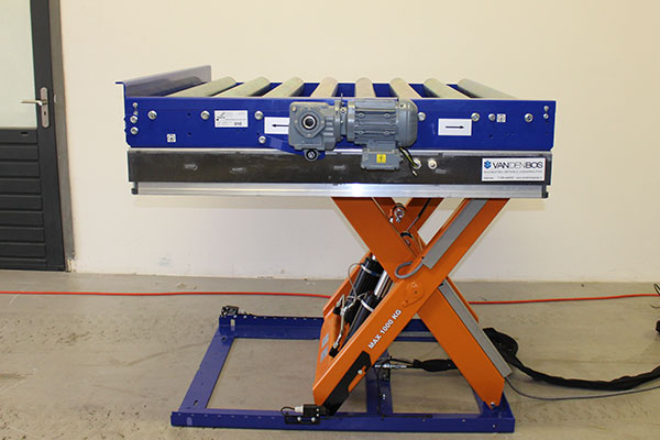 Heftafel TL3000 met rollenbaan 3